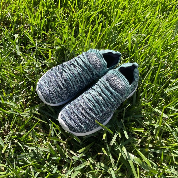 APL TechLoom Wave hybrid Running shoe navy/green melange  size 8.5 Men - Picture 8 of 12